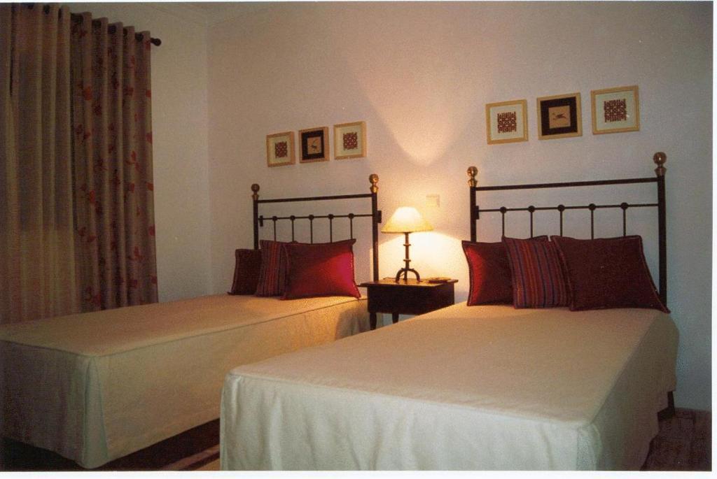 Maison d'hôtes Casa Fatana à São João dos Caldeireiros Extérieur photo